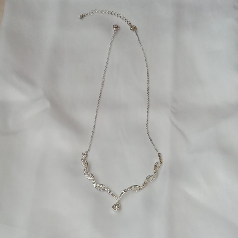 Elegant Silver Necklace